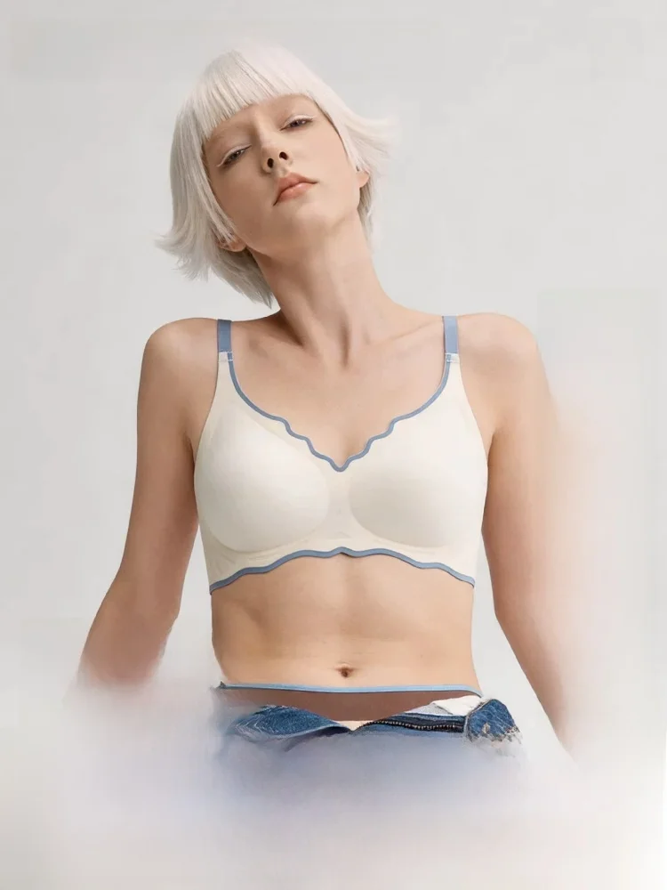 胸の大きさを気にする40代女性に、どんな育乳ブラがおすすめ？
