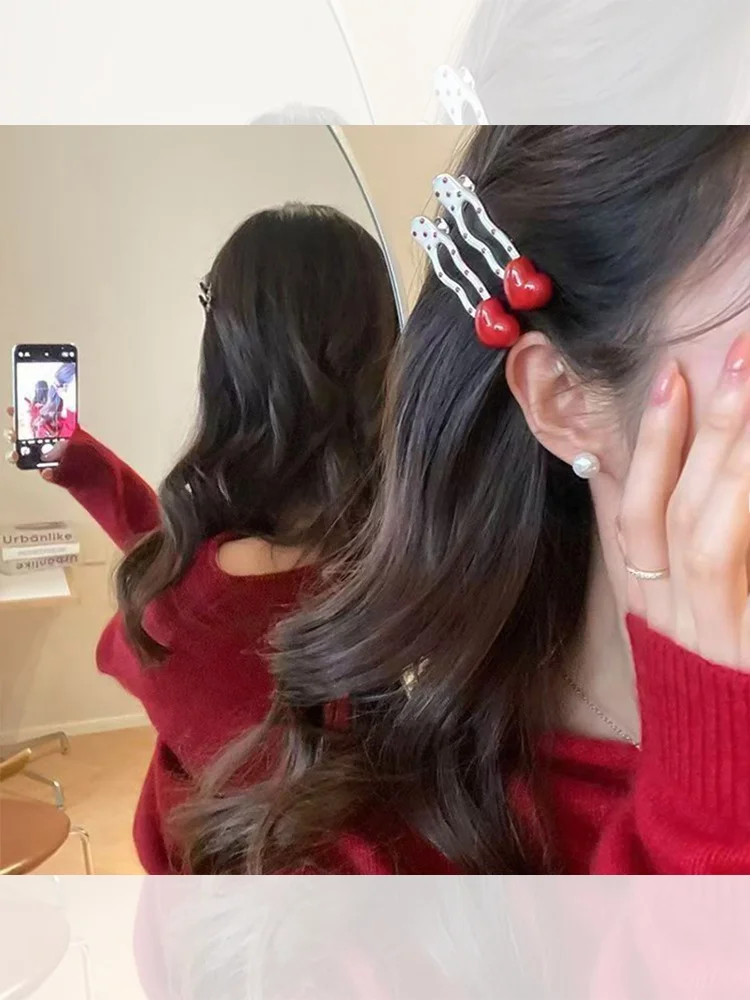 レトロアンコラレッドラブドットヘアピン：甜美風波状デザインの日常ヘアスタイルに最適な固定アイテム