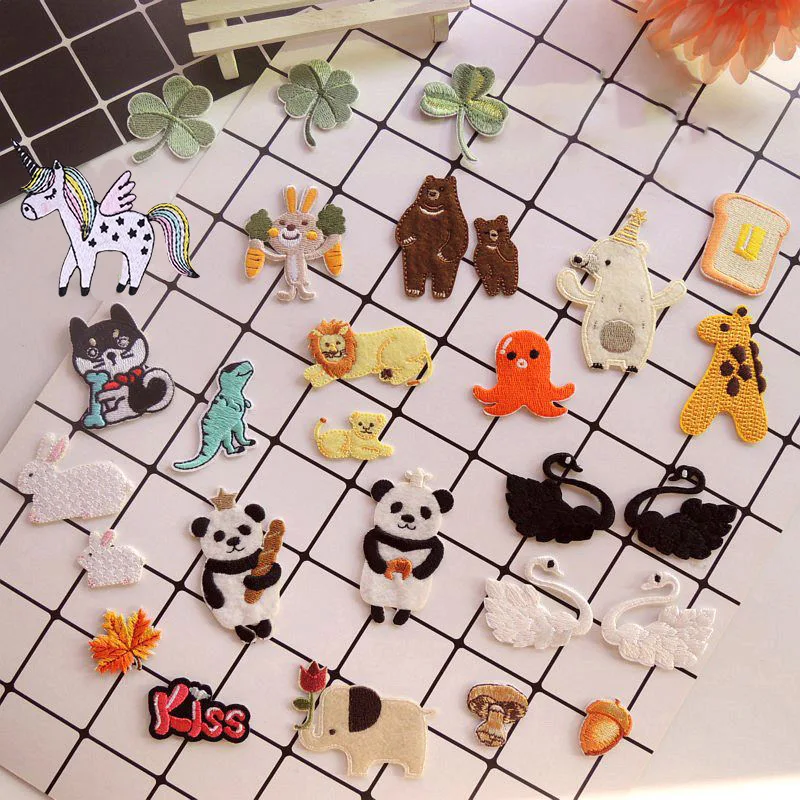 手縫い個性カートゥーン刺繍パッチ：ハンドメイド注意書き印刷の実用性と適用シーン