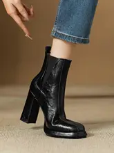 極上の柔らかさなショートブーツ【防水・太ヒール・ゴムバンド・黒色・羊皮】