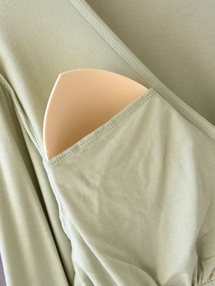 極上の柔らかさを実現する胸パッド付き授乳トップス：マタニティ・春夏秋用の快適な日常ウェア