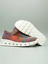 軽量デザインのソックスシューズ【男女兼用・通気性・スニーカー・楽々脱ぎ履き】