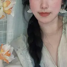 個性的なデザイン！マーブル模様のアクリルシェルイヤリング【ホワイト・リゾートスタイル・インスタ映え】