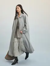 防風機能付きロングコート【シンプルなシルエット・春秋用・淡灰色】