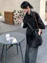 洗練されたデザインのレディース黒皮ジャンパー【春秋・中長丈】