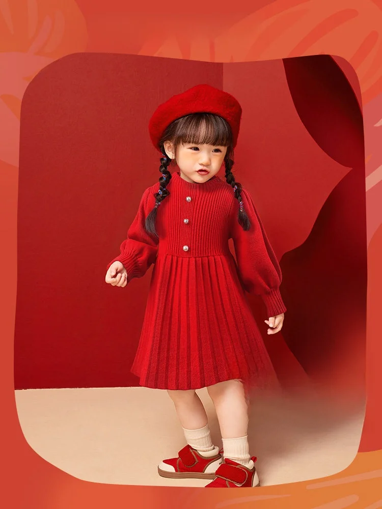 1歳誕生日の祖父母に贈る服は、どんなデザインがおすすめ？