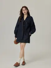 トレンド感あふれるデザイン！レディースヴィンテージ風デニムシャツ【ゆったりフィット・長袖・レースアップ仕様】
