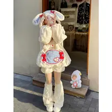 可愛らしいデザインのウールコート【冬用・保温・ロリータスタイル】