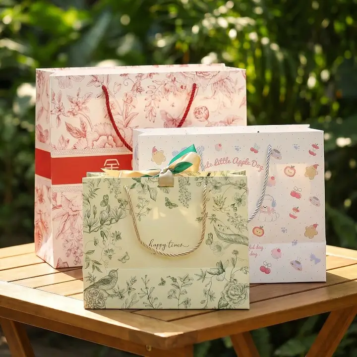 高級感ある花柄手提げ袋【紙製・ギフト用・ショッピングバッグ・汎用パッケージ】