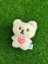 可愛らしいクマのマフィンぬいぐるみキーホルダー【女性用バッグアクセサリー・インスタ風】