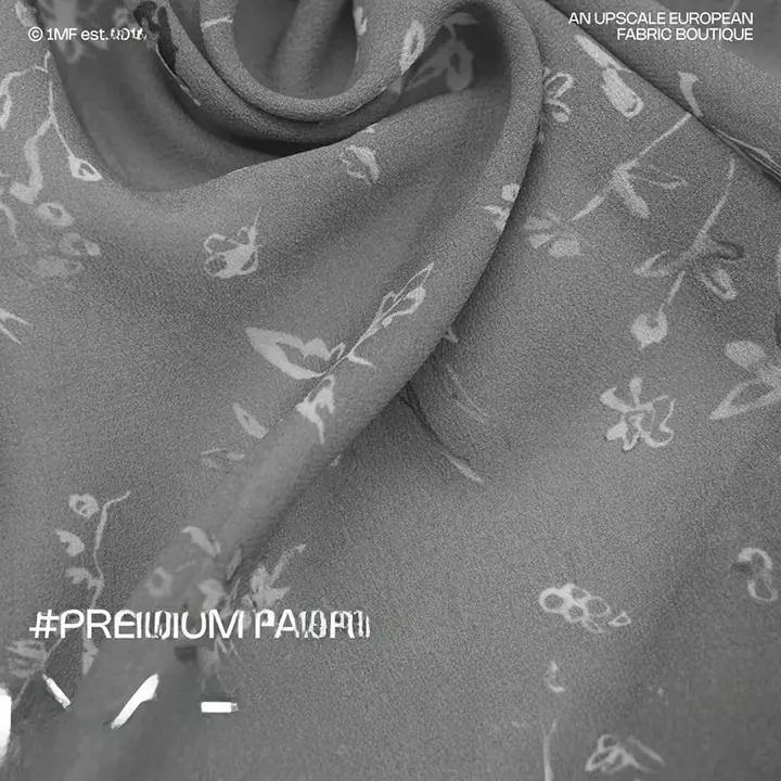 グレーとブルーの花柄シルク生地【幅広・イタリア輸入】