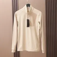 通気性抜群！秋冬用 メンズ半袖スポーツTシャツ【速乾・ストレッチ・ハーフジップ】