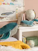 毛むくじゃらのクジラのぬいぐるみ【お昼寝やお出かけに最適】