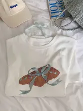 バレリーナ風クルーネックTシャツ【クロワッサン＆リボンプリント・ショートスリーブ・ルーズフィット】