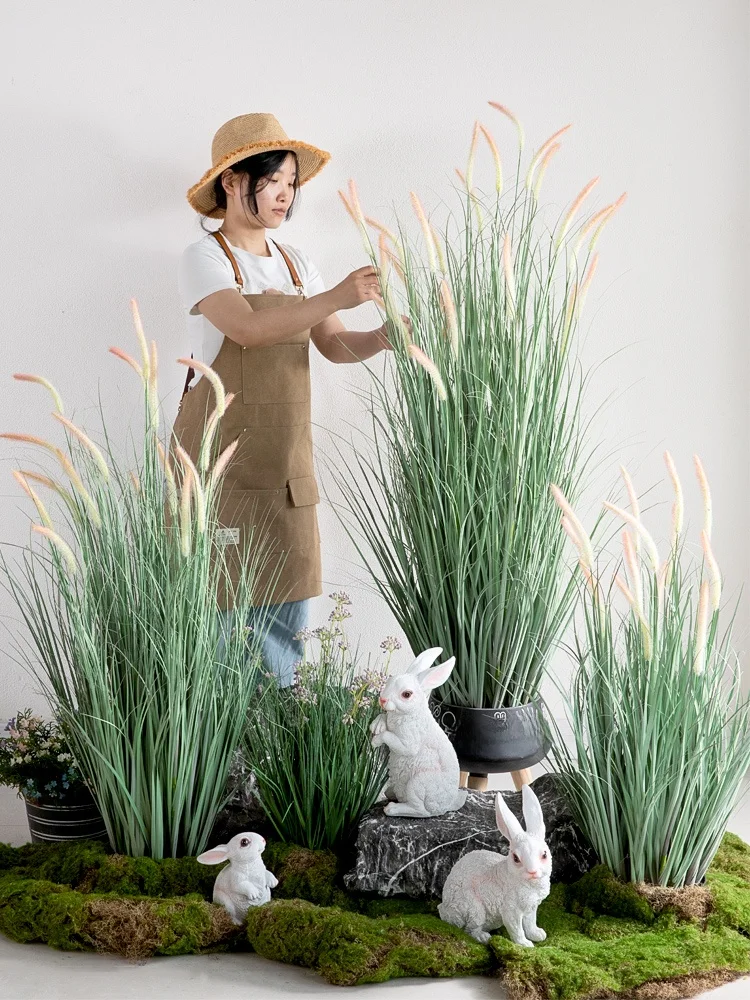 10月に壁に貼るかわいいアイテムは、リアルなグリーン植物がベスト？