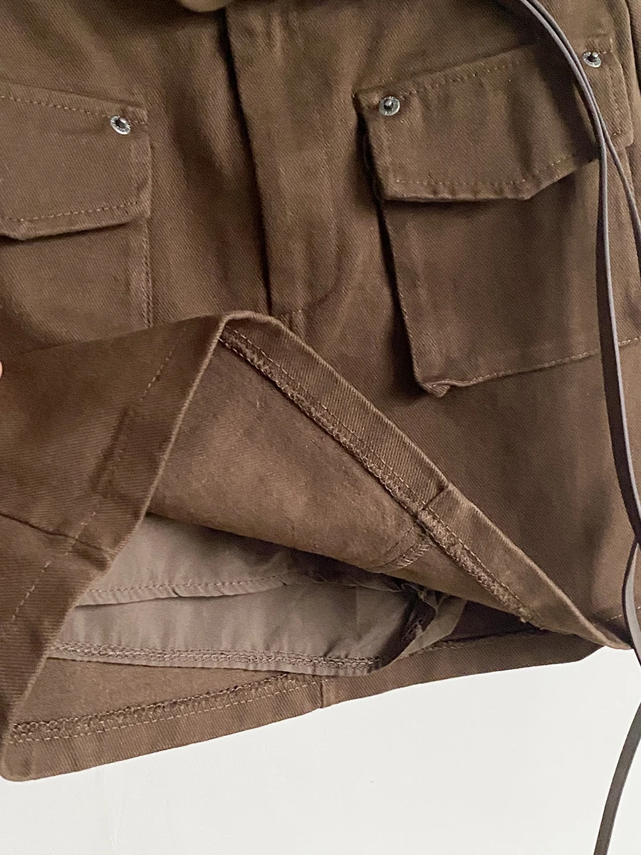 防透けスカートの選び方：スタイリッシュなハイウエストスカートが通勤シーンで信頼される理由