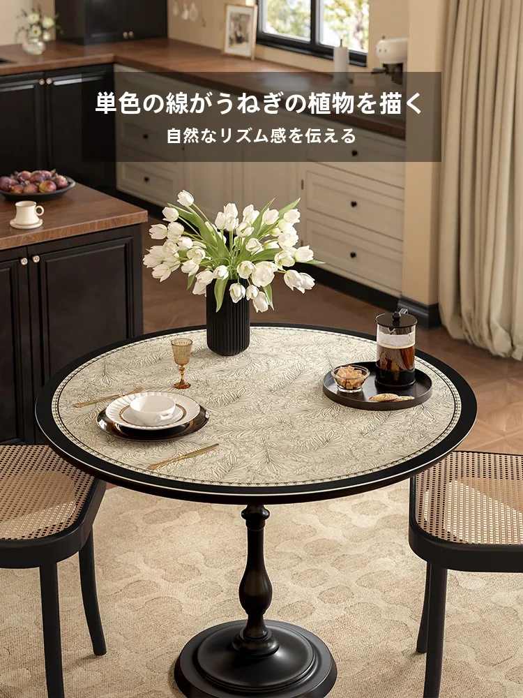 一人暮らしのダイニングテーブル選びで迷う？丸型テーブルの本当の魅力とは？
