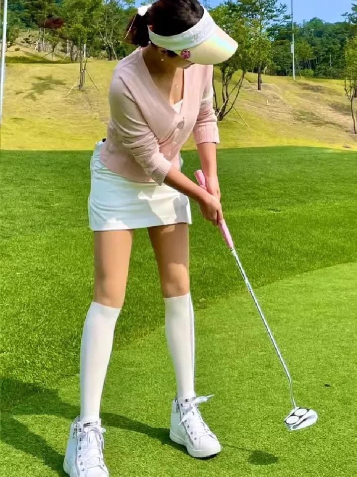 ゴルフ用 UVカット股下パンツ【アイスシルク・シームレス・透気性・肌色・脚付き】