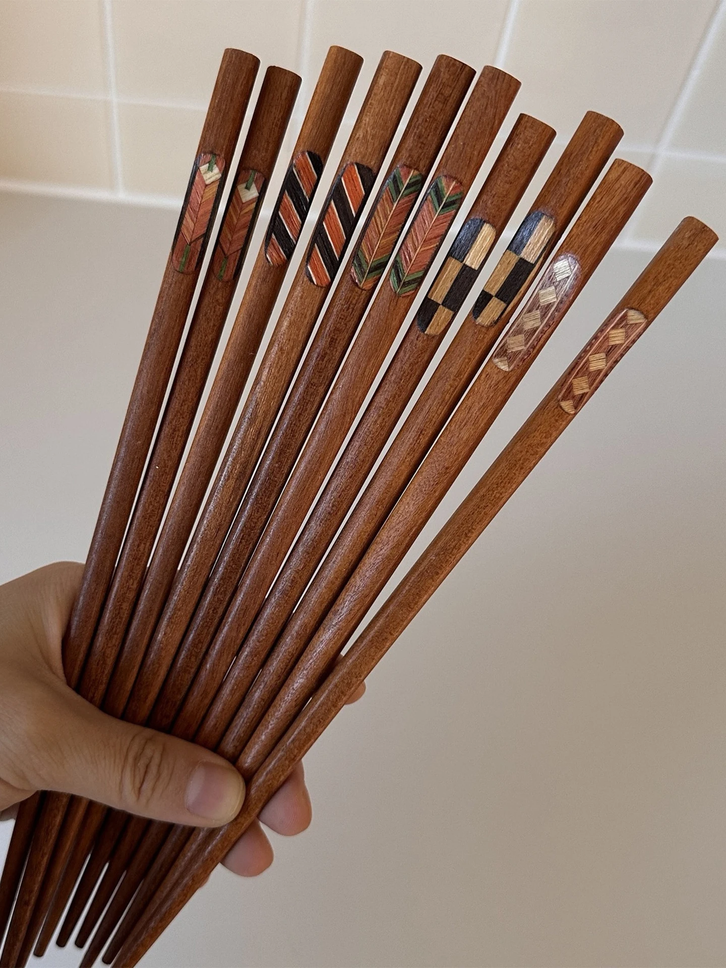 手作り木製花模様の箸：紅檀木製24cm長方形  の家庭用耐久性を実証