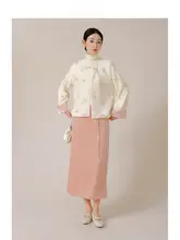 新中式デザインの配色サテンショートコート【秋用・女性・柔らかな印象】