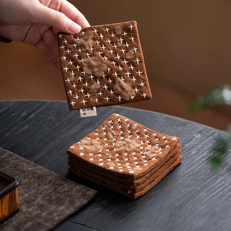 梅の花模様 ダイダイ染めの茶席用マット：小さなスペースでおしゃれなインテリアを実現