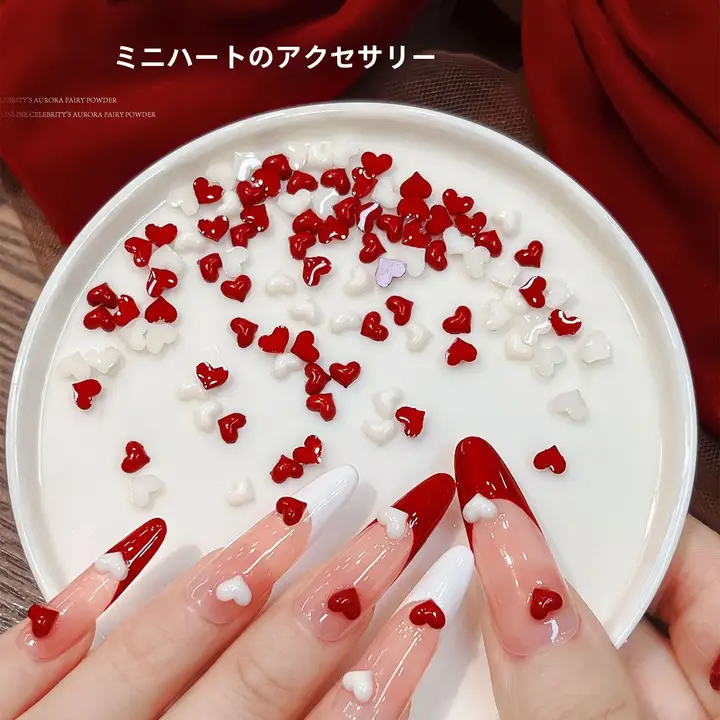 ミニハートネイルアートアクセサリー【樹脂製・ドットデザイン・甘い印象】