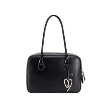 デザイン性高い大容量トートバッグ【肩掛け・通勤・斜め掛け・ラップトップ対応】