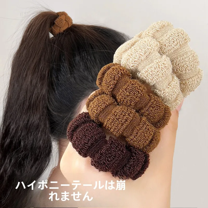 太型無痕ゴムヘアバンド：コテなしで長持ちする崩れにくいアレンジの実用性