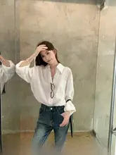 レーストリムVネックシャツ【秋用・ゆったりシルエット・女性用】