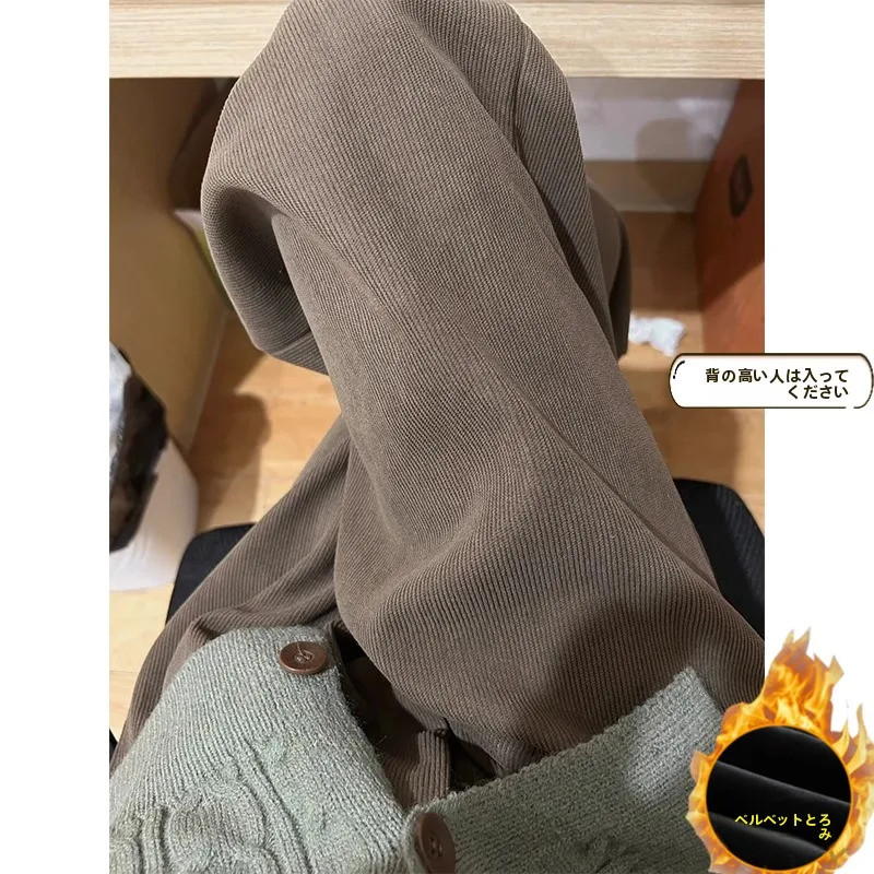 ダウンに合うパンツ メンズ どう選ぶ？焦げ茶色のコスパ最強アイテムが実はこれ！