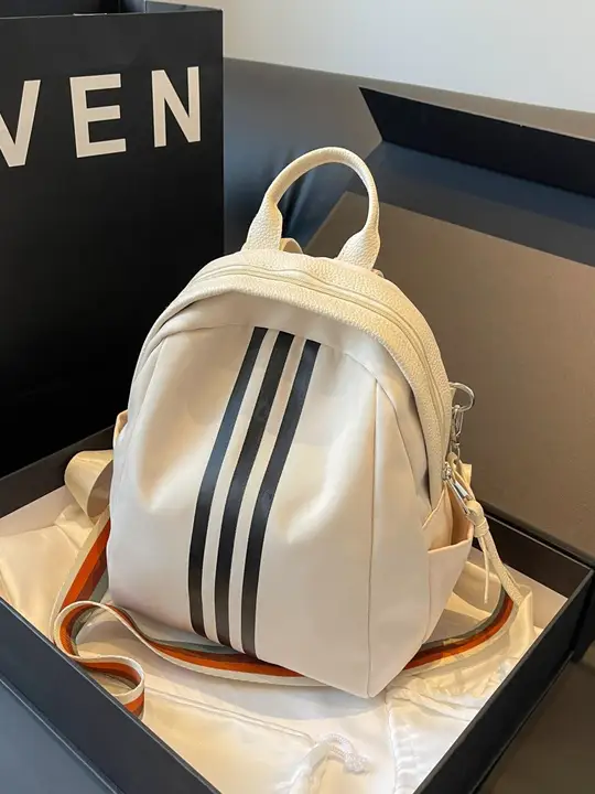 2025 新しいファッションバックパックレジャー旅行 スクールバッグ