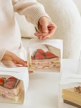 ケーキスライス用三角ボックス【高級素材・ムース・持ち運び可能】