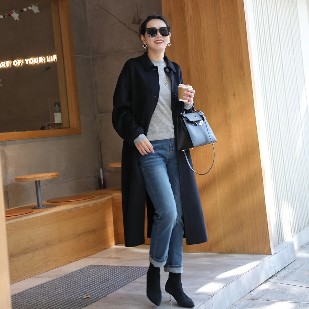40代の女性が選ぶデニムコーデは、どんなスタイルがおすすめ？