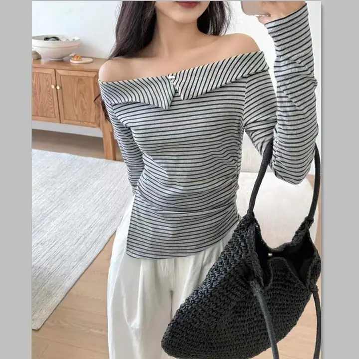 女性用 長袖オフショルダーカットソー【不規則デザイン・リラクシーシルエット・春秋向け】（セットアップ対応）