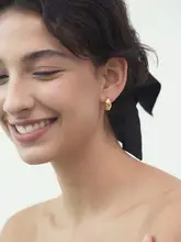 弧形デザインのカット面メタルイヤリング【スタイリッシュ・シンプル・カジュアル】