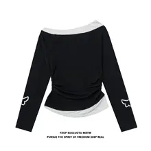 ドット柄斜め肩長袖Tシャツ【フィット感あり・ウエストシェイプ・ショートデザイン】（セットアップ対応）