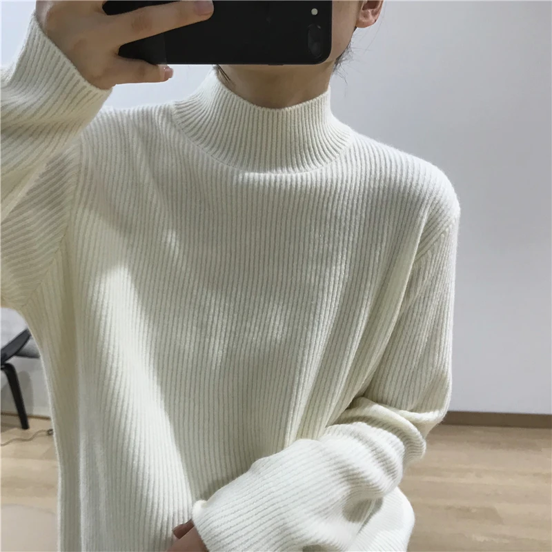 大人可愛い服 40代コーデ 完全ガイド｜心の余裕を演出するハイネックストライプセーター