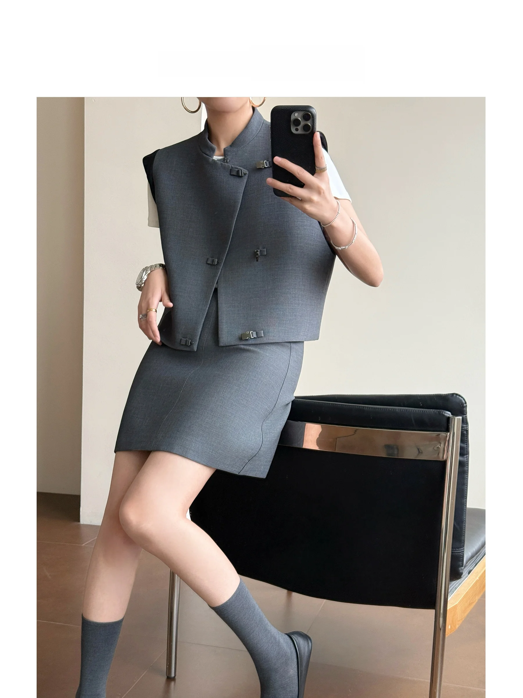 「スタイリング 服」で夏の日常を彩るには？国風の立襟ベストとAラインスカートの選び方