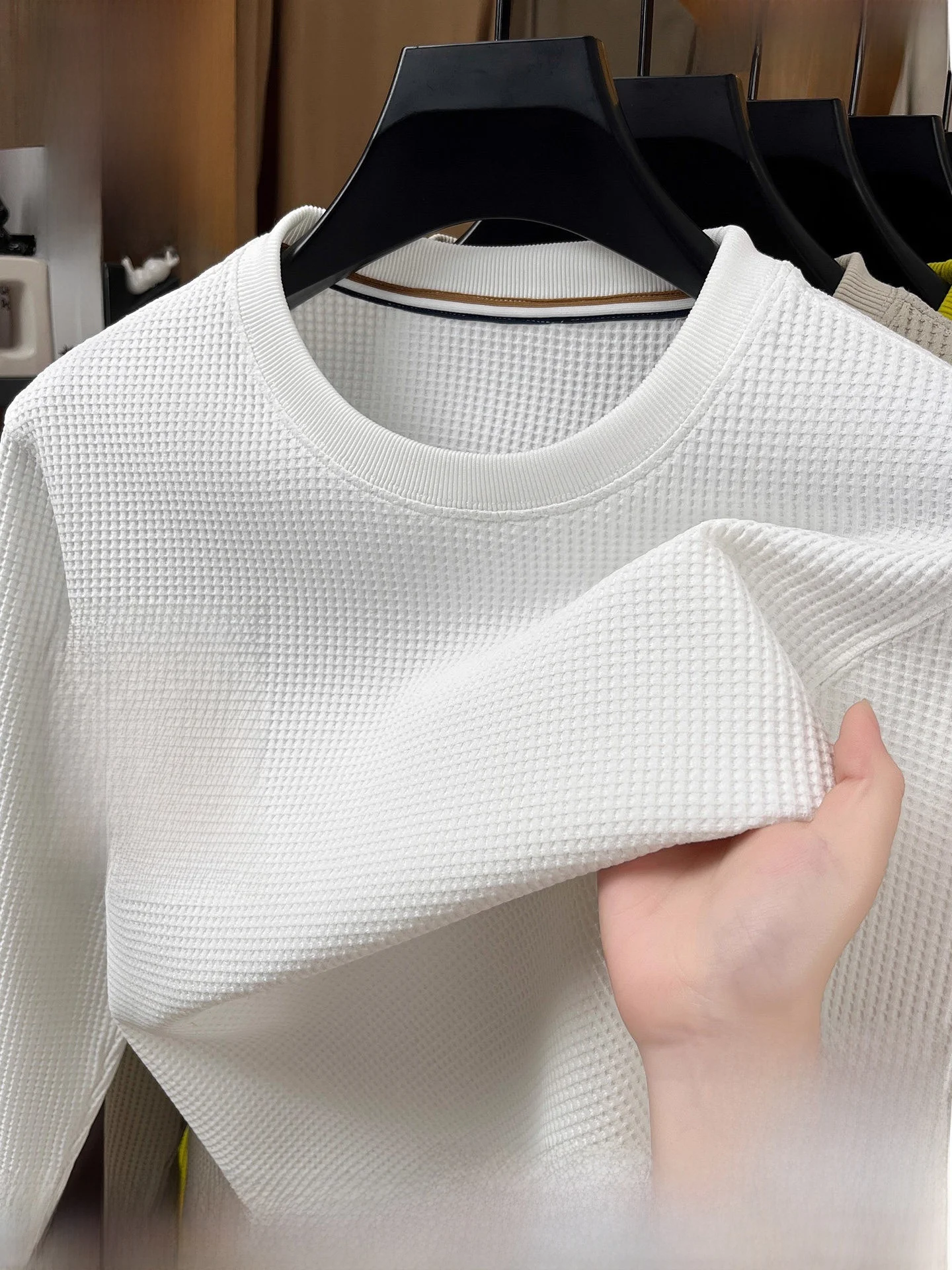 グレーロンTシャツを着るなら、どう選ぶべき？