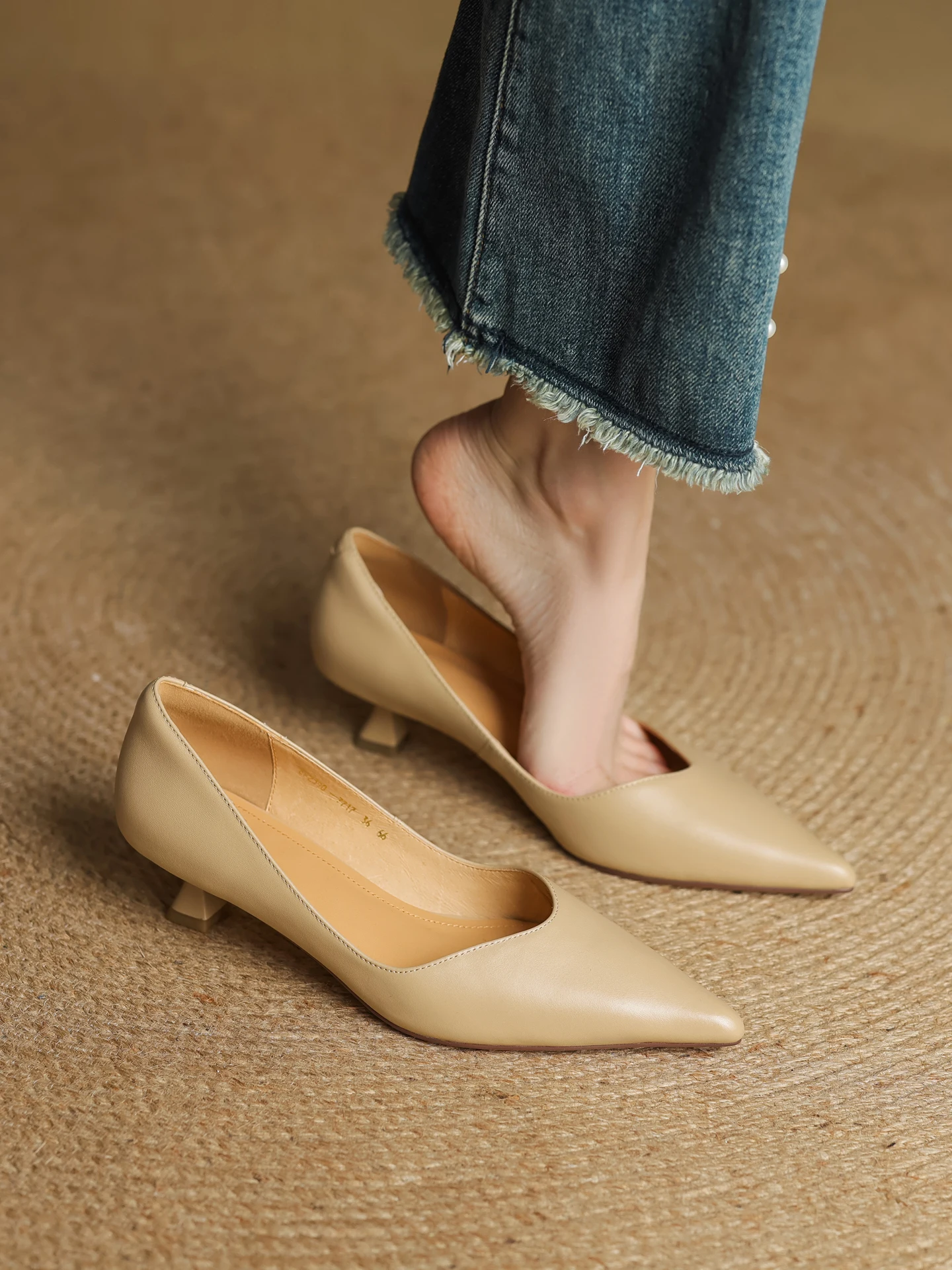 3センチヒールパンプス：韓式デザインのカジュアルパンプスが日常通勤に最適な理由