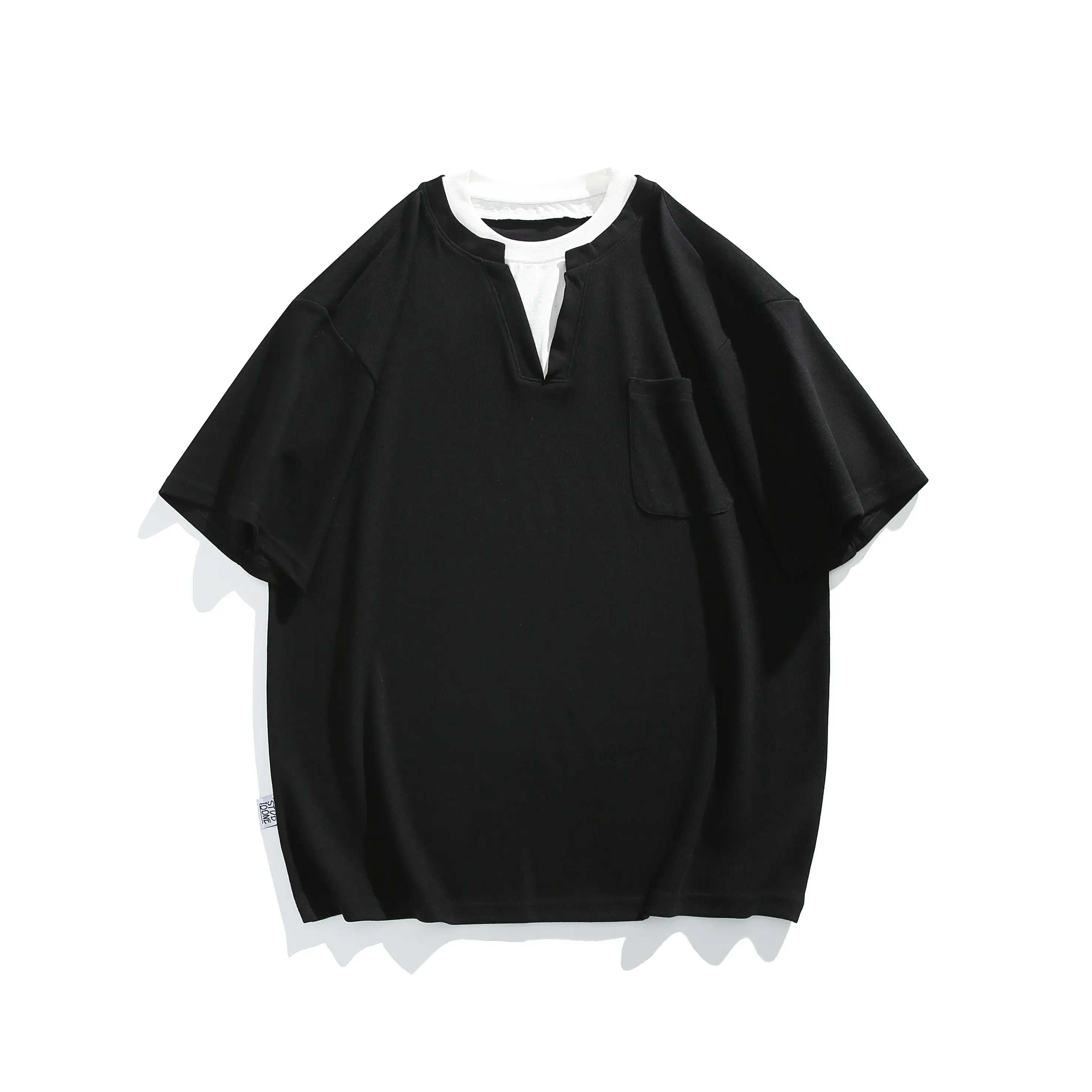人気のモード系Tシャツはどう選ぶ？個性的なデザインが魅力のVネック短袖Tシャツの選び方を解説