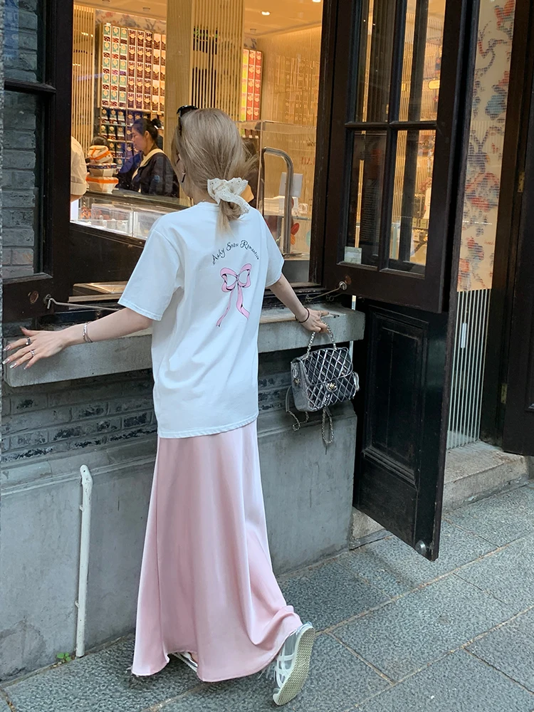 プリーツスカート コーデ 完全ガイド｜トップス選びの秘密とファッションルール