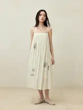腰部分けの細かいプリーツAラインスカート