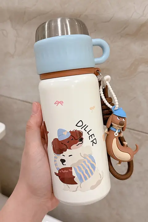 かわいいデザインの子供用保温カップ【ストロー付き・ギフトに最適】
