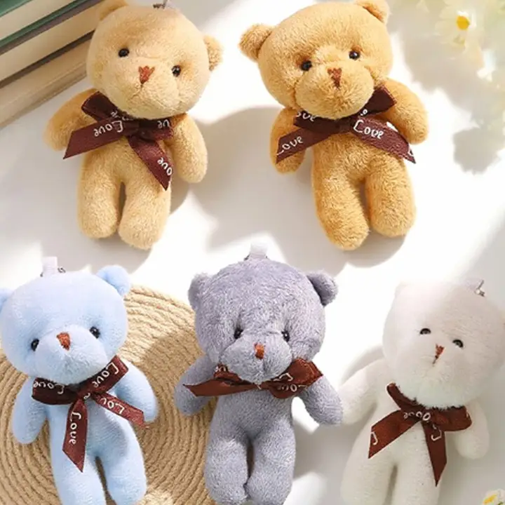 可愛らしいテディベアキーホルダー【毛糸のぬいぐるみ・子供向け】