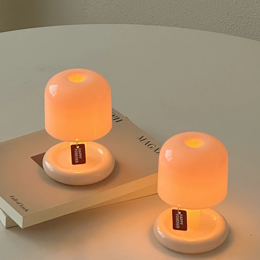 キッチンに手元灯を設置するなら、この「きのこ型」のLEDライトが今、注目されている理由は？