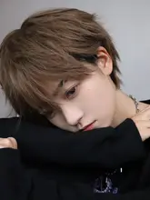 ショートボブウィッグ【自然なボリューム・ユニセックス・全頭タイプ】