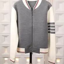 暖かく体型をカバーする100%ウール配色ニットカーディガン