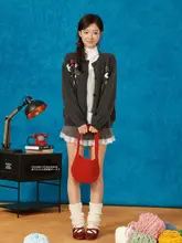 花刺繍デザインのカーディガン【レトロスタイル・女性用・秋冬用】