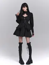 ゴスロリスタイルの黒いキャミソールワンピース【個性的・ハロウィン用・フレアスカート】